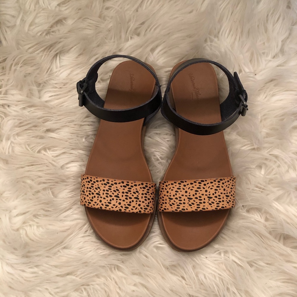 Universal Thread Cheetah Sandals NWOT